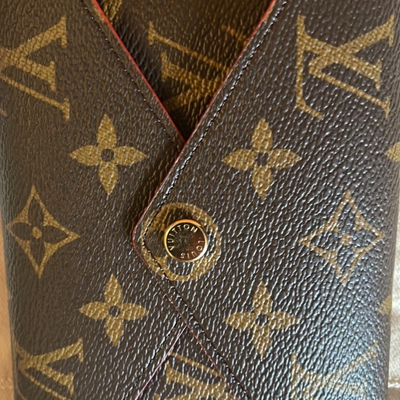 Kirigami Medium. Never used purchased 6/2021 no date code micro chip. - Picture 3 of 10